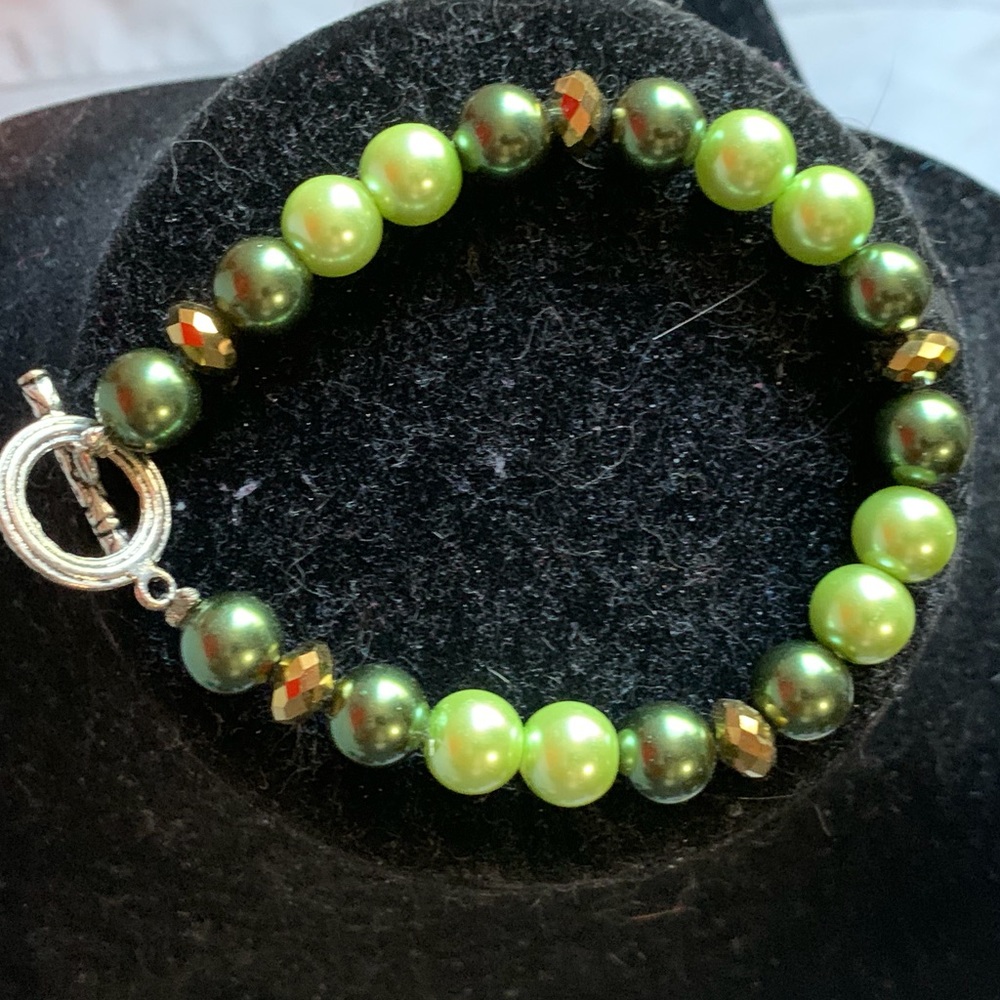 🆕 Handcrafted Bracelet